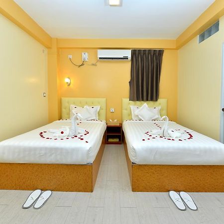 Okkala Hotel Yangon Dış mekan fotoğraf