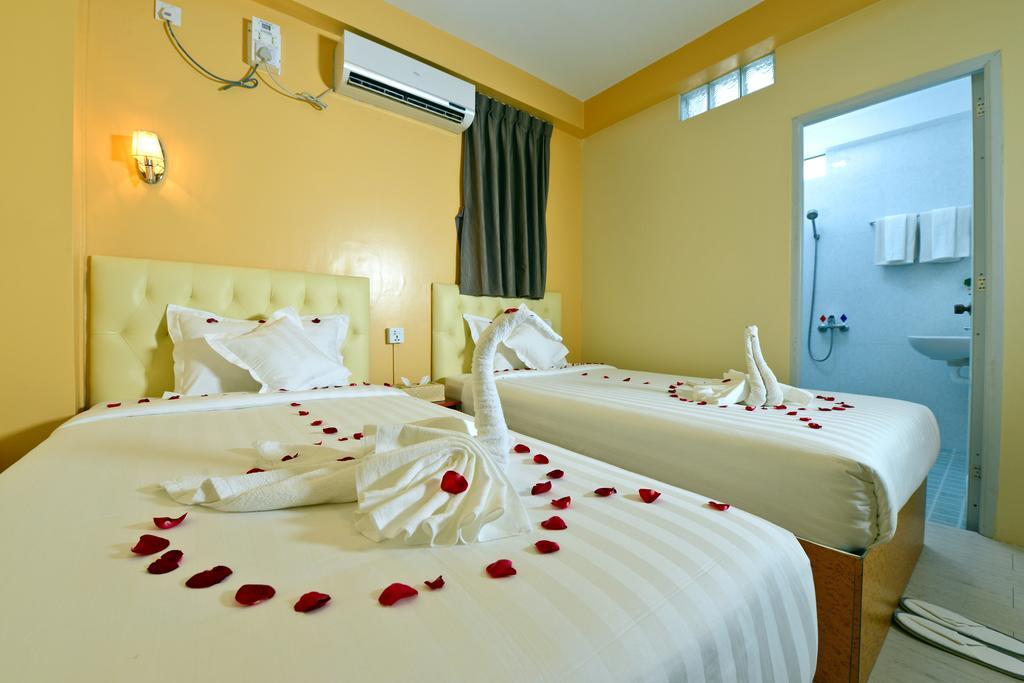 Okkala Hotel Yangon Dış mekan fotoğraf