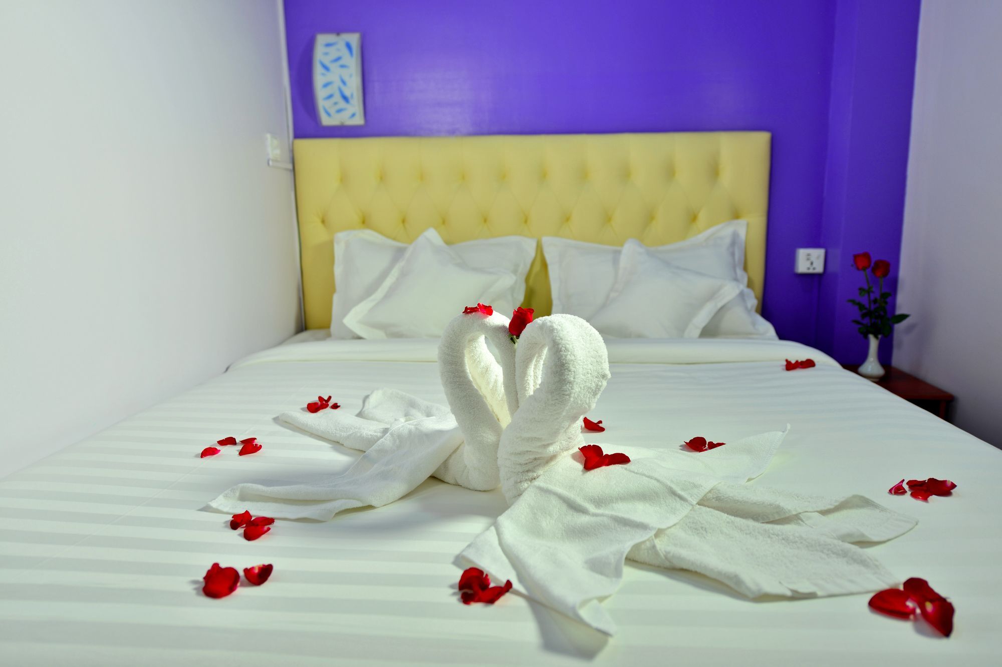 Okkala Hotel Yangon Dış mekan fotoğraf