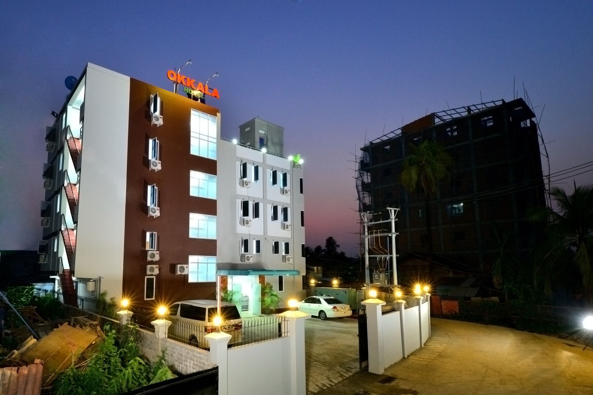 Okkala Hotel Yangon Dış mekan fotoğraf